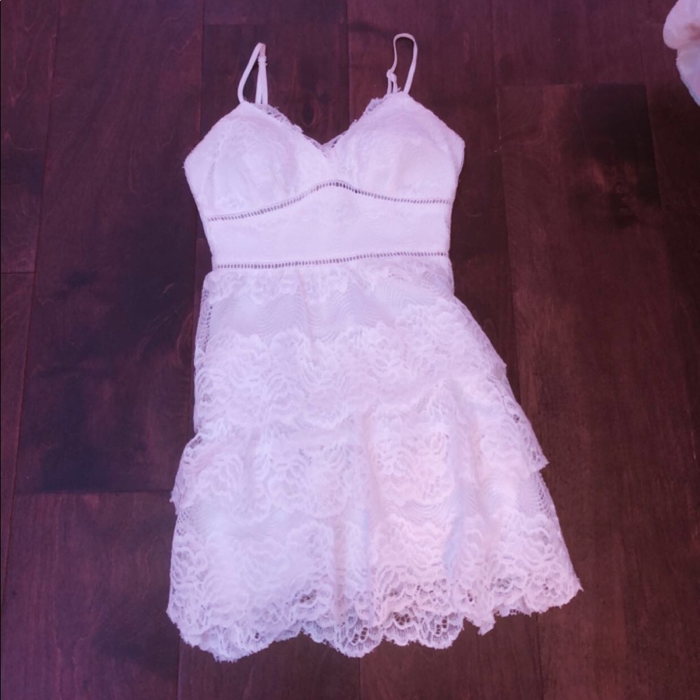 Macy’s white formal dress